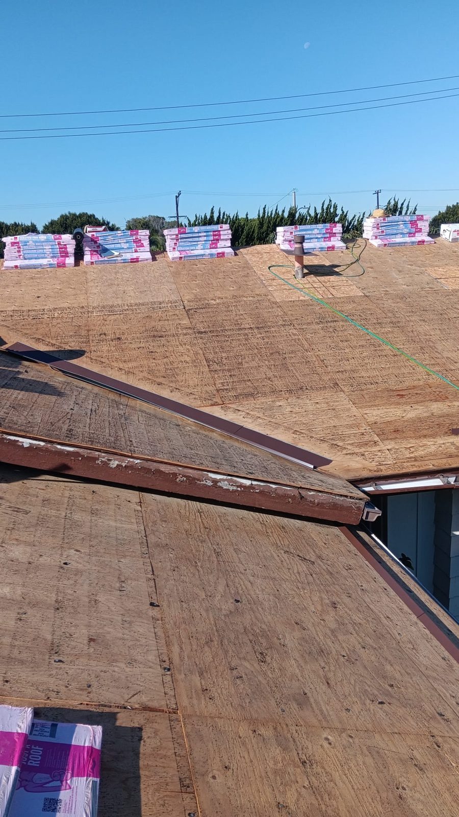 architectural shingle roof on a home in Carson, California — a Samuel Roofing Inc. job photo