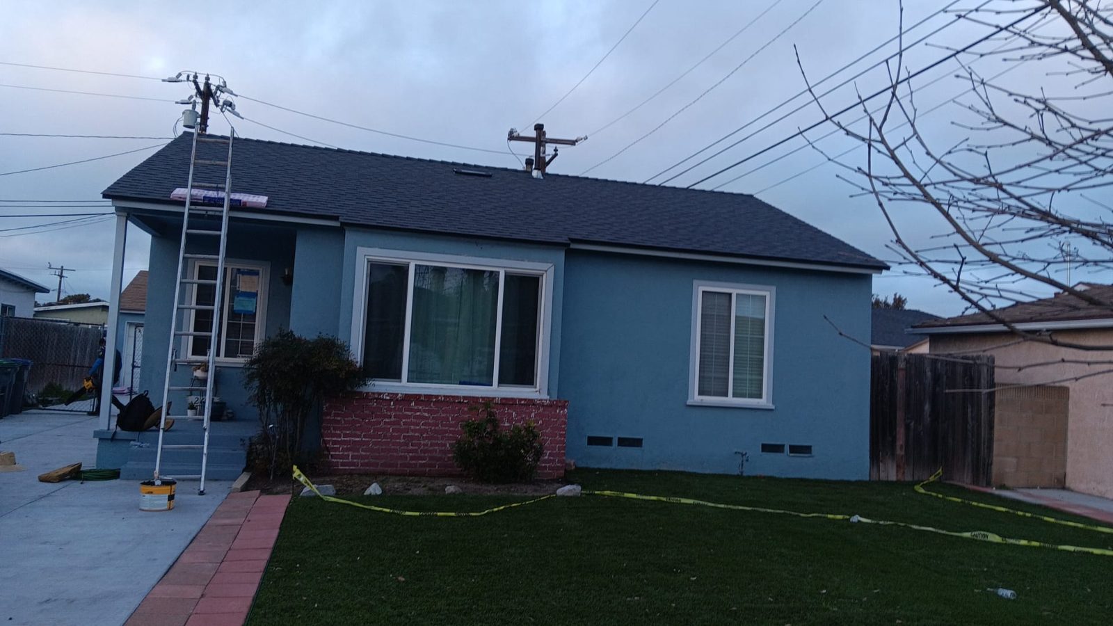 architectural shingle roof on a home in Gardena, California — a Samuel Roofing Inc. job photo