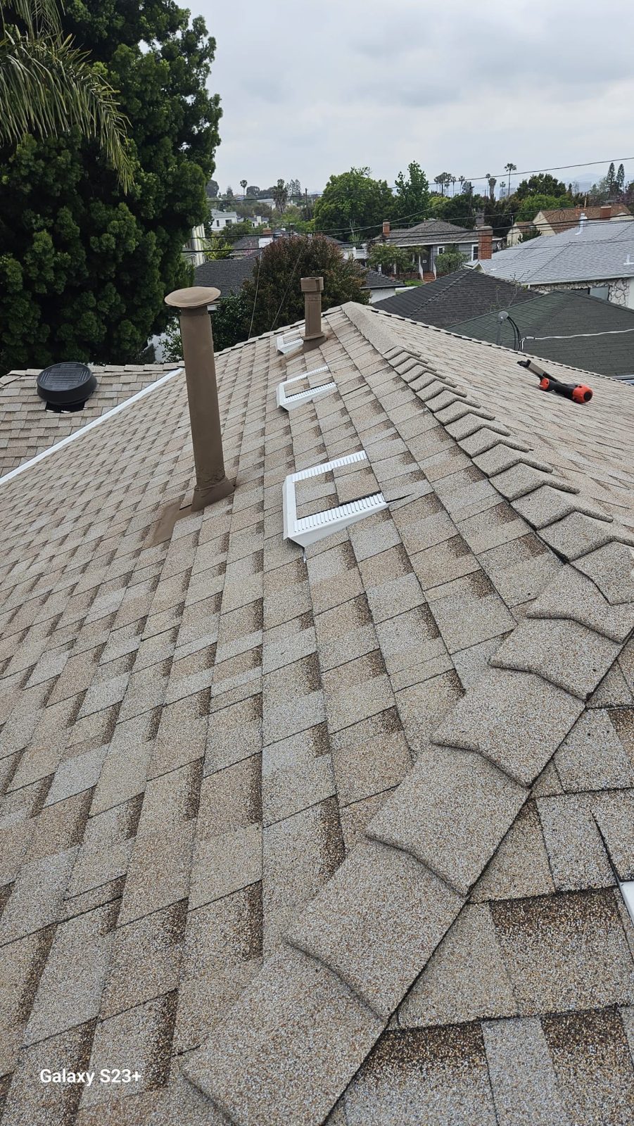 architectural shingle roof on a home in Thousand Oaks, California — a Samuel Roofing Inc. job photo
